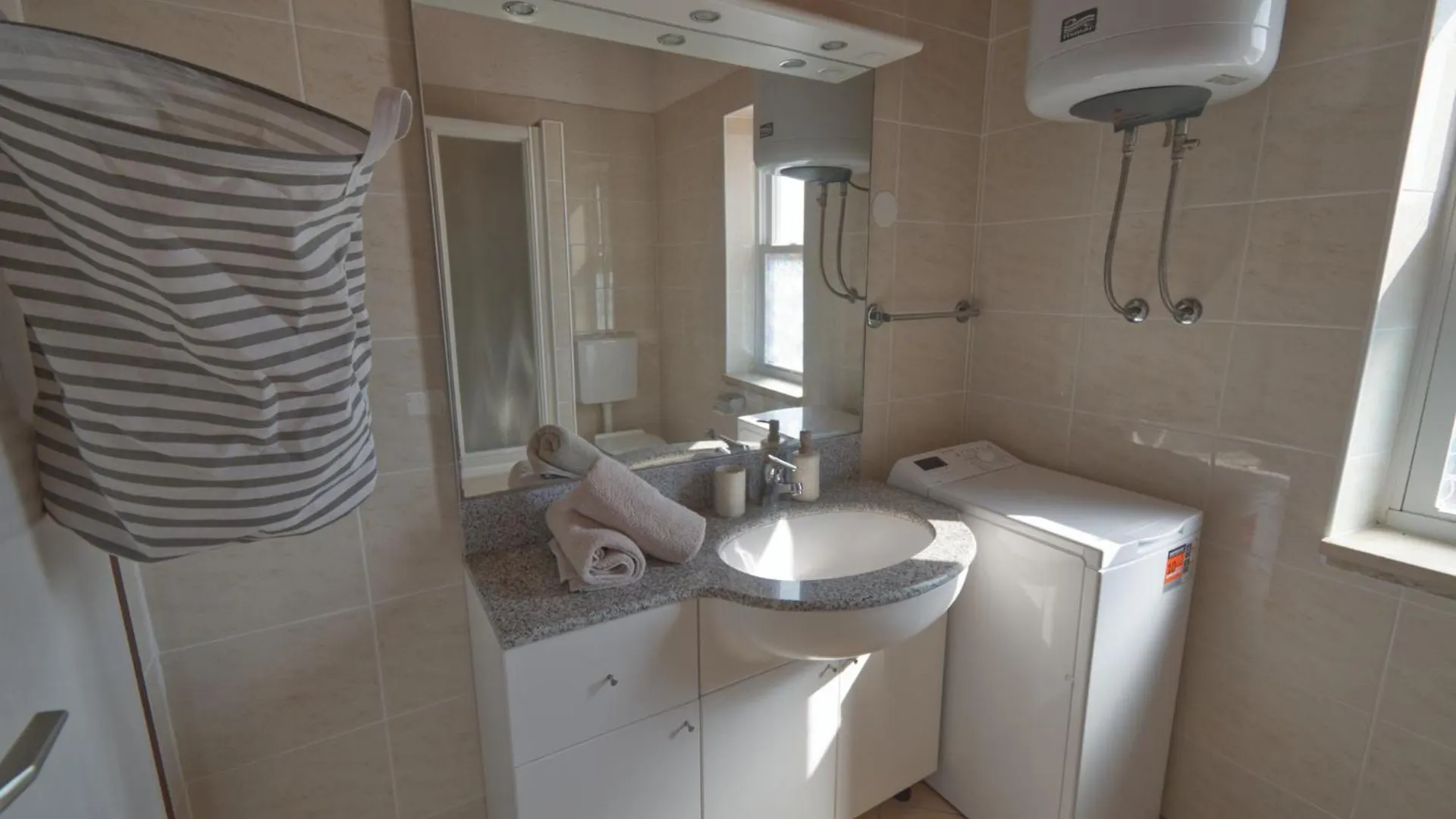 Apartment Poli Sterne, Two Rooms And Pet Friendly Rakalj 0*,  Kroatië