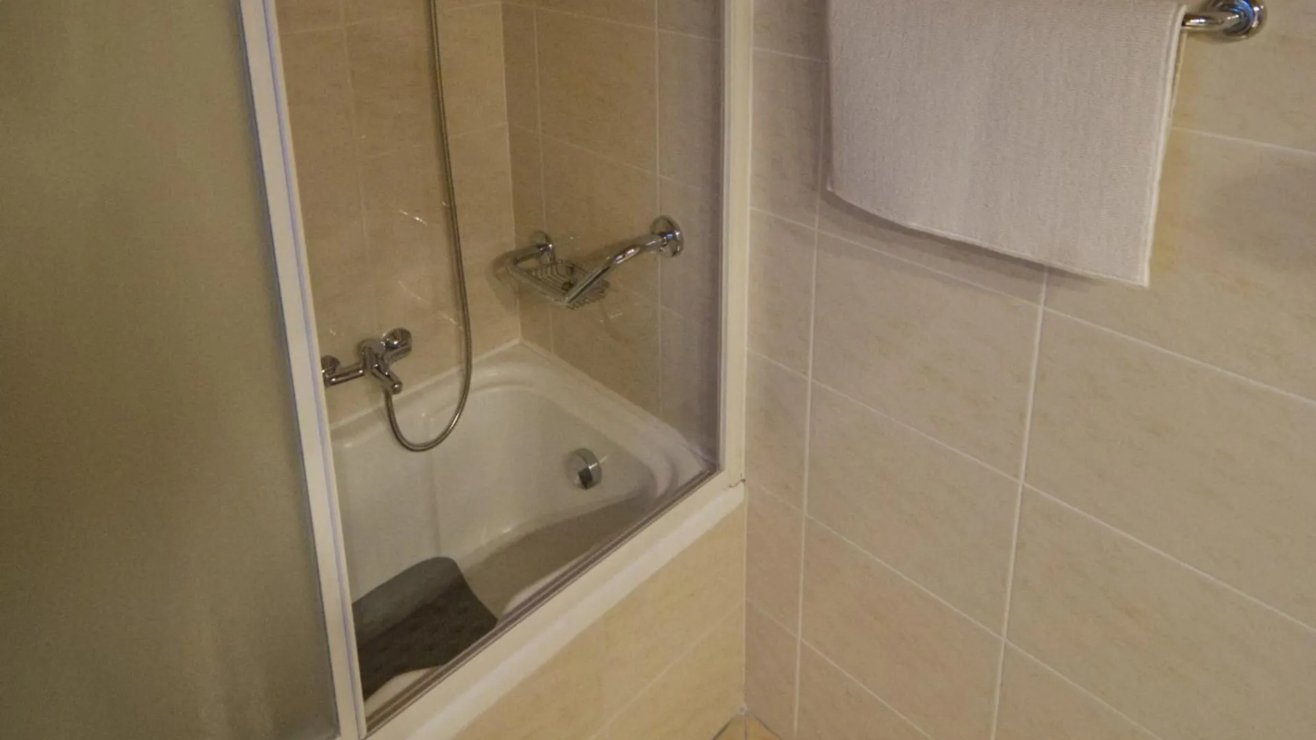 Apartment Poli Sterne, Two Rooms And Pet Friendly Rakalj Kroatië