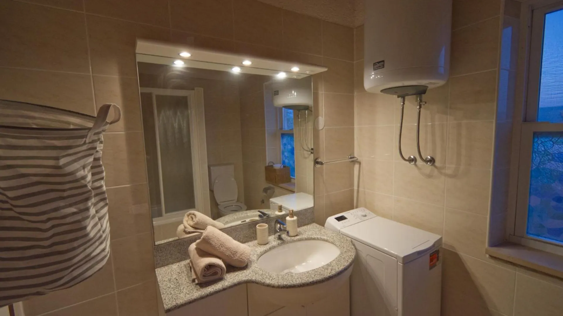 Apartment Poli Sterne, Two Rooms And Pet Friendly Rakalj