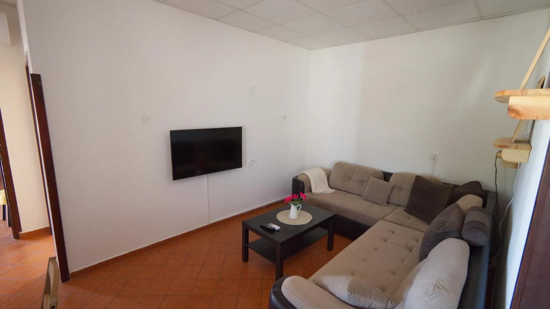 Apartment Poli Sterne, Two Rooms And Pet Friendly Rakalj