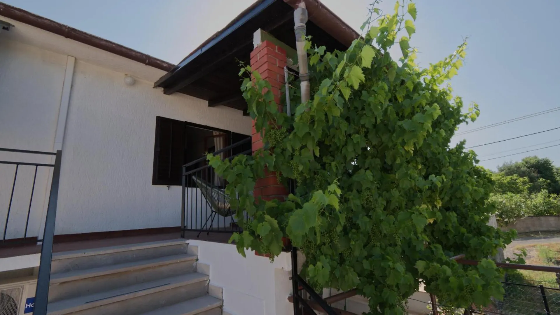 Apartment Poli Sterne, Two Rooms And Pet Friendly Rakalj 0*,  Croacia