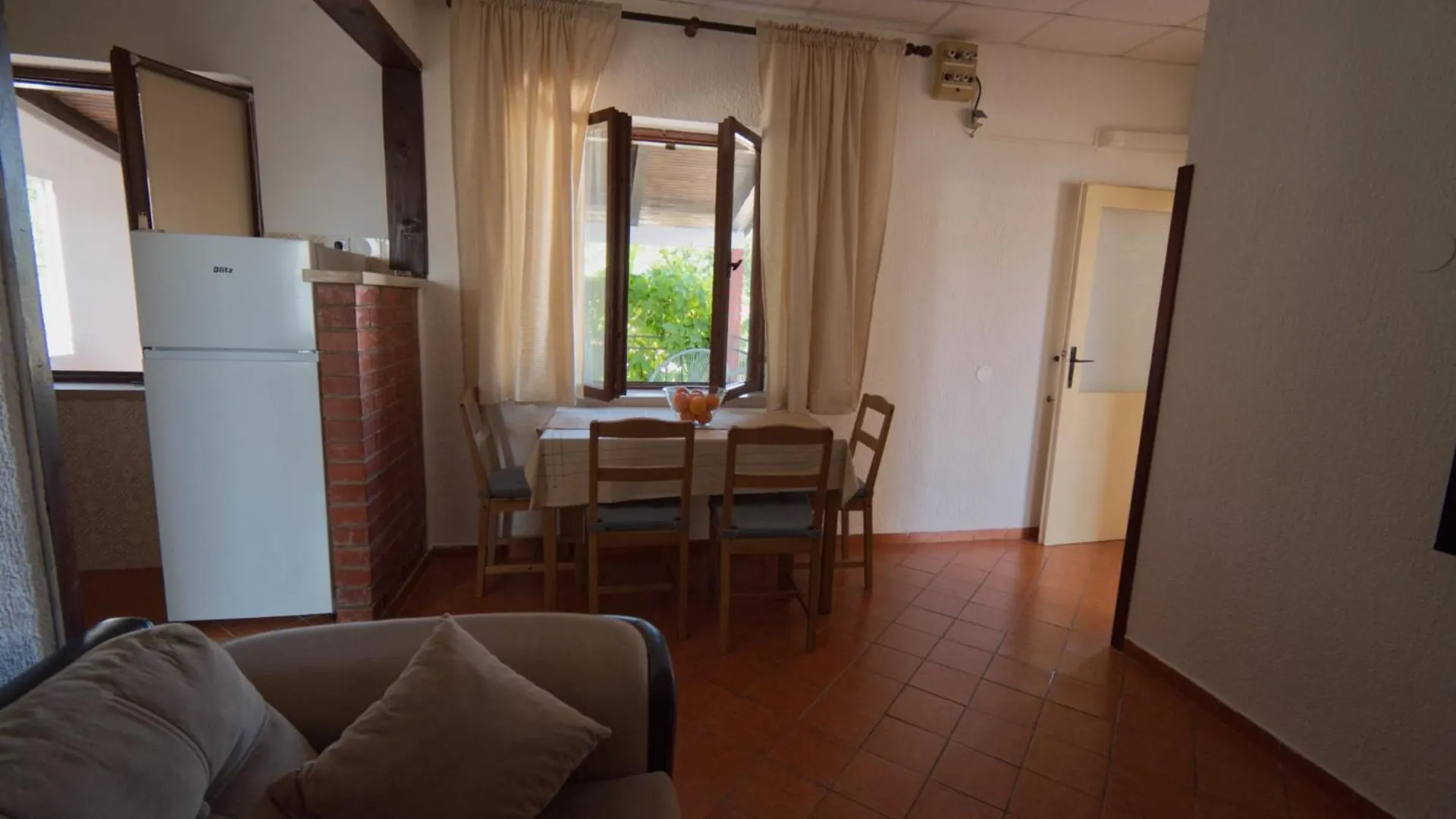 Apartment Poli Sterne, Two Rooms And Pet Friendly Rakalj 0*,